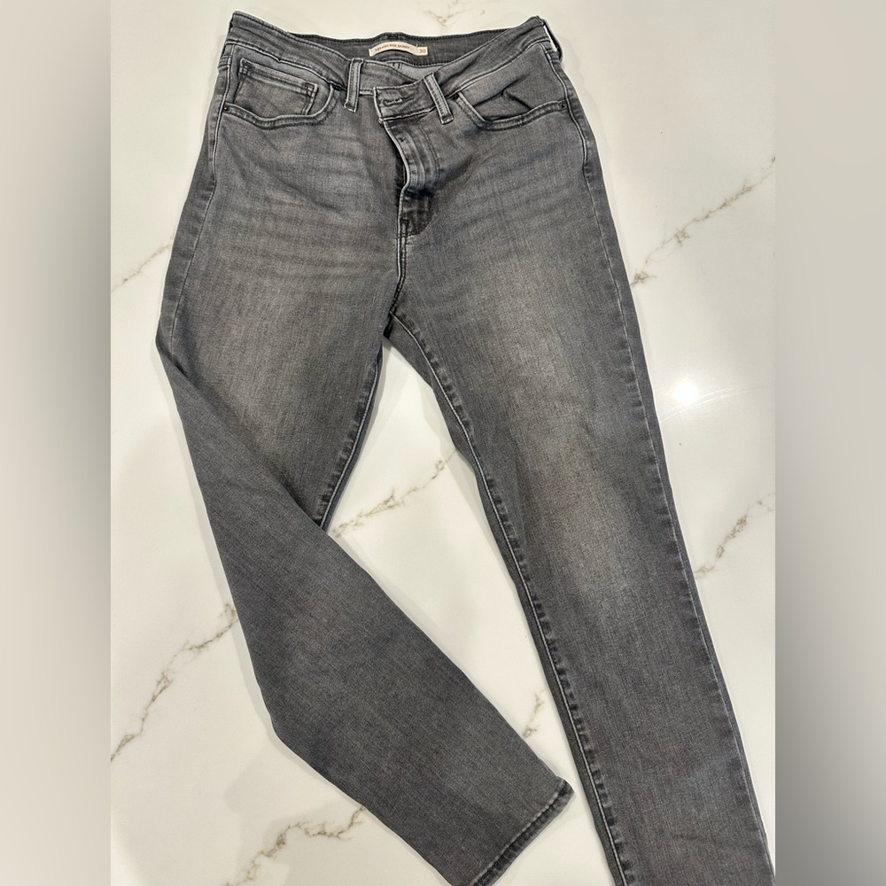 Levi’s 721 High Rise Skinny Jeans – Gray – 30